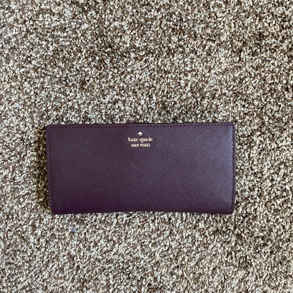 Kate spade wallet - Picture 1 of 1